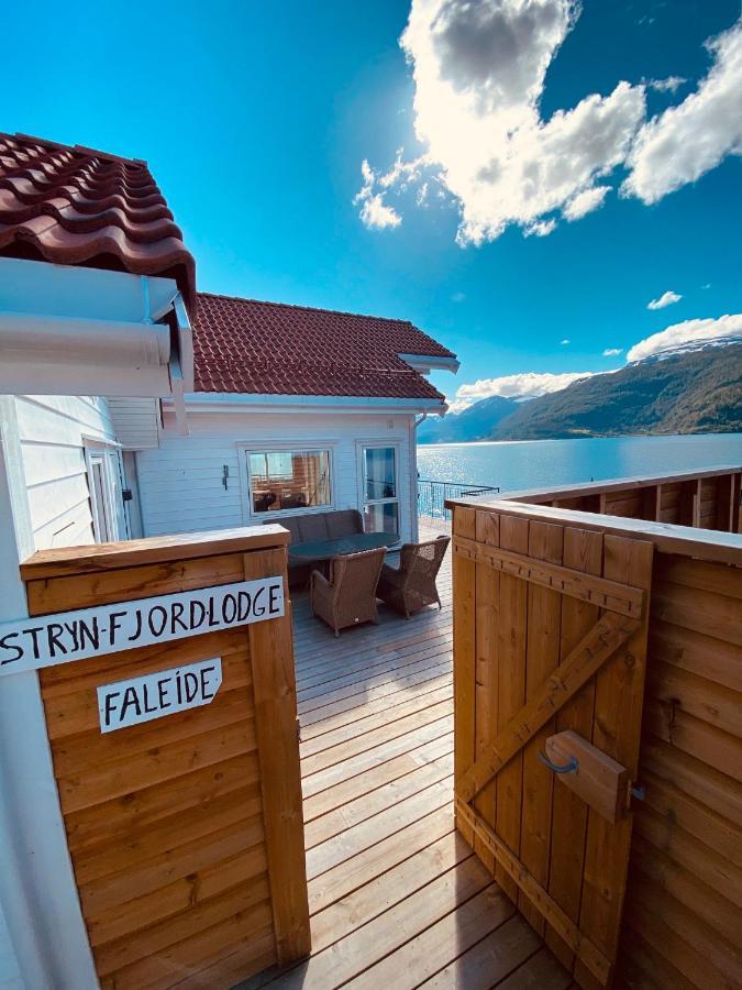 Stryn Fjord Lodge Faleide 130 Екстер'єр фото